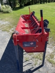 Chip spreader Amerispreader shown from the side view